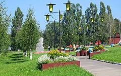 Novozybkov. Square at Naberezhnaya st.