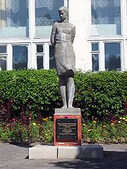 Novozybkov. Monument to Zoya Kosmodemyanskaya